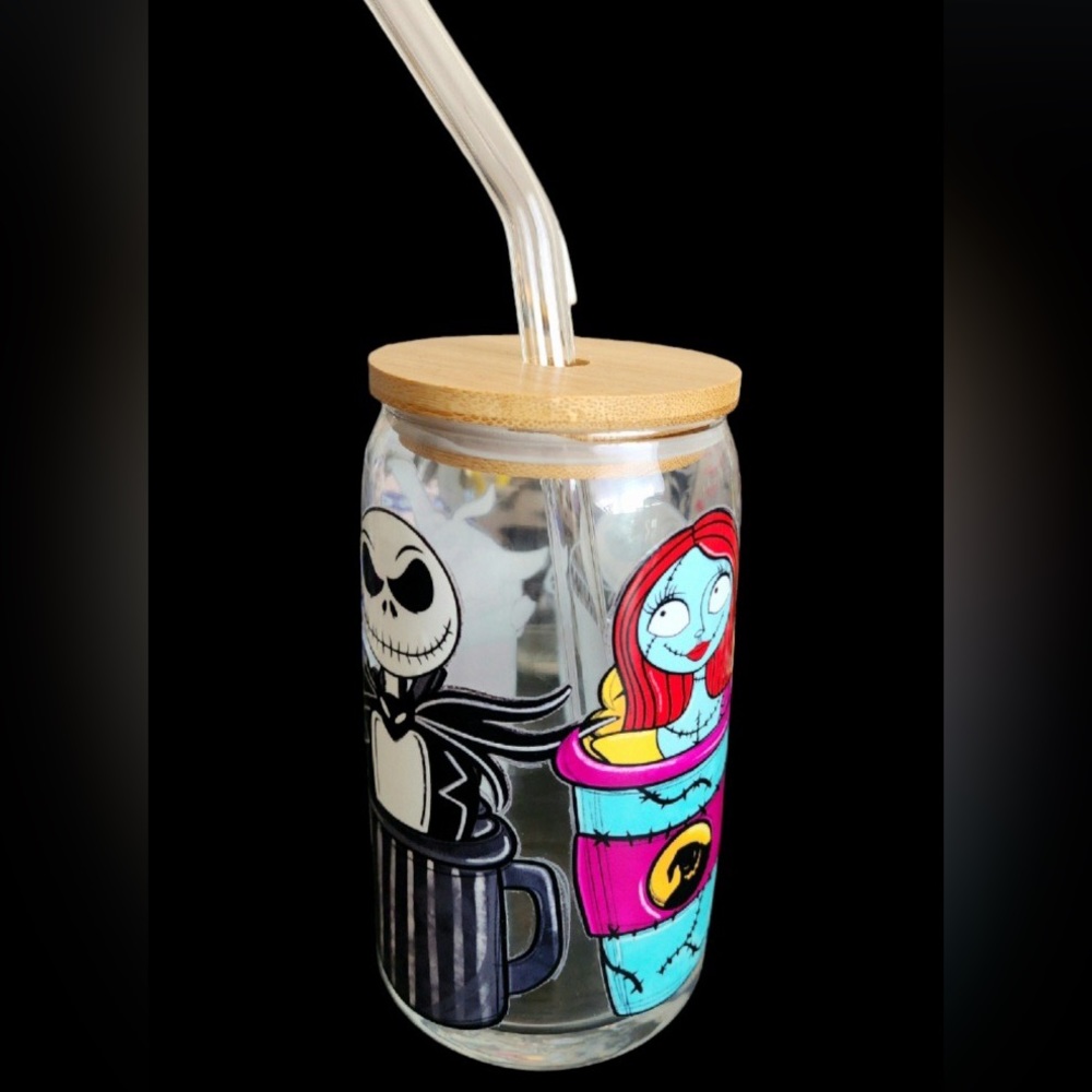 Customized glass cups